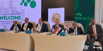 وزارة الصحة : اطلاق الدبلومة المهنية لجراحة القدم السكري بالتعاون مع المعهد القومي للسكر 1 - جريدة المساء