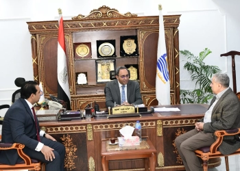 محافظ قنا يلتقي وفد وزارة الشباب والرياضة لتعزيز التعاون المشترك وتطوير المنشآت الشبابية والرياضية 18 - جريدة المساء