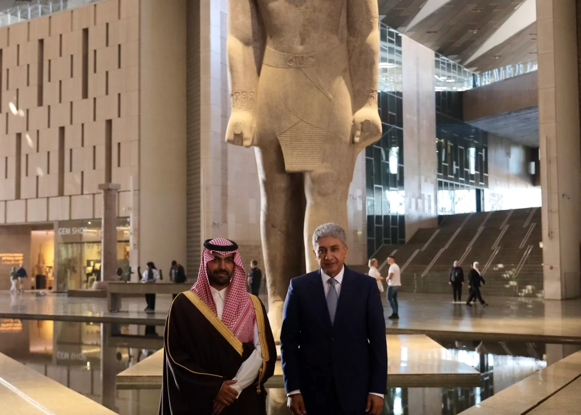 السياحة المصرية ..تتحدى مخاطر الأحداث الجيوسياسية.. حققت 14.3 مليون سائح حتى نوفمبر الماضى.. بزيادة 3.97% .. حجم الإيرادات 14.1 مليار دولار ..بمعدلات نمو 7.8% .. المتحف المصرى الكبير يفوز بثلات جوائز عالمية..قبل الإفتتاح الرسمى 19 - جريدة المساء