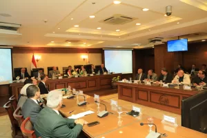 مع قرب رأس السنة.. محافظ الجيزة يوجه رؤساء الأحياء والجهات المعنية برفع درجة الاستعداد القصوى لتأمين محيط الكنائس 23 - جريدة المساء