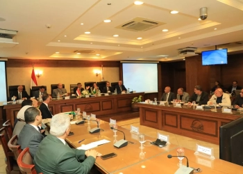 مع قرب رأس السنة.. محافظ الجيزة يوجه رؤساء الأحياء والجهات المعنية برفع درجة الاستعداد القصوى لتأمين محيط الكنائس 19 - جريدة المساء