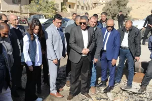 محافظ الجيزة يتفقد أعمال إصلاح كسر مفاجئ بوصلة الربط لخط مياه بحدائق الأهرام 41 - جريدة المساء