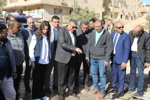 محافظ الجيزة يتفقد أعمال إصلاح كسر مفاجئ بوصلة الربط لخط مياه بحدائق الأهرام 29 - جريدة المساء
