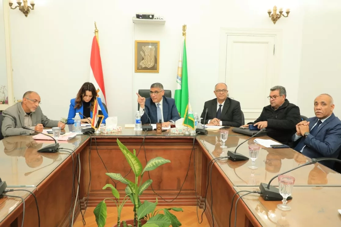 محافظ الجيزة يعقد لقاءه الدوري مع السكان لبحث الشكاوي والطلبات 18 - جريدة المساء