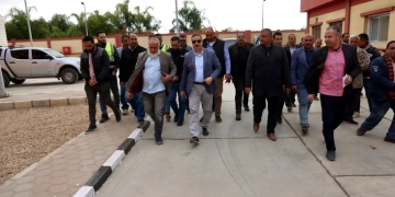 محافظ المنوفية يتفقد الأعمال الإنشائية لمستشفى أشمون الجديد.. و محطة معالجة صرف شطانوف.. بتكلفة مليار و570 مليون جنيه 1 - جريدة المساء