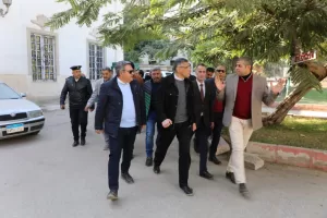 محافظ الجيزة يتفقد مواقع التحويلات والبدائل المرورية بمحيط محطة مترو نصر الدين بشارع الأهرام 99 - جريدة المساء