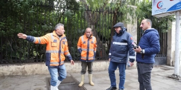 جولة تفقدية لرئيس شركة الصرف الصحي لمتابعة أعمال الشركة أثناء الأمطار 1 - جريدة المساء