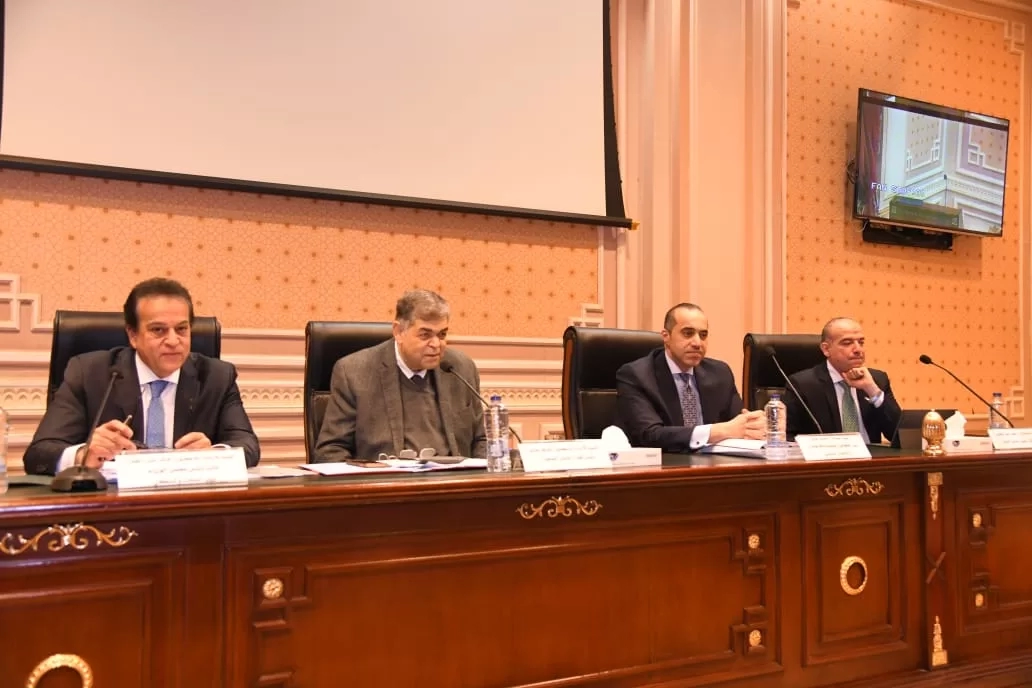 فى اجتماع لجنة الشئون الصحة بمجلس النواب ..وزير الصحة يؤكد حرص الحكومة على حقوق الفريق الطبي ومتلقي الخدمة 19 - جريدة المساء