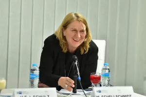 كجوك: السياسات المالية ستلعب دورًا أكثر تأثيرًا فى دفع حركة الاستثمار خلال المرحلة المقبلة 26 - جريدة المساء كجوك: السياسات المالية ستلعب دورًا أكثر تأثيرًا فى دفع حركة الاستثمار خلال المرحلة المقبلة 25 - جريدة المساء