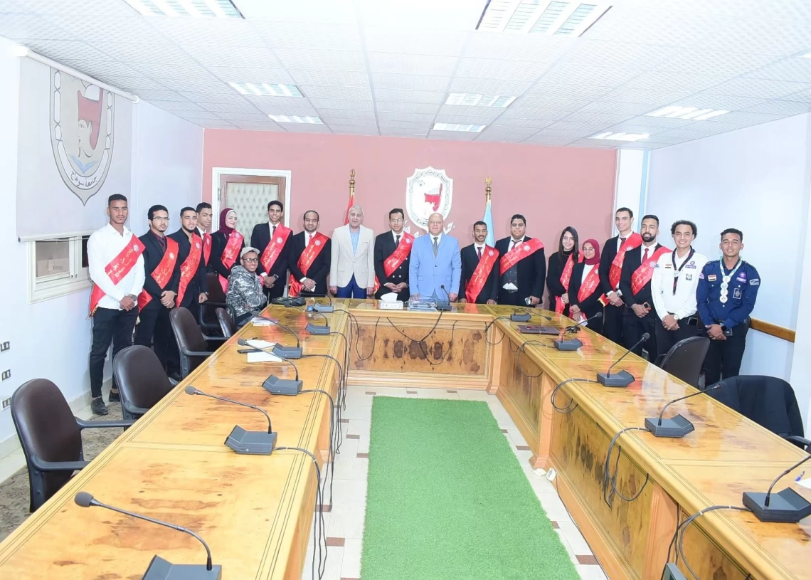 في لقائه الأول بإتحاد طلاب جامعة سوهاج..النعماني: "كونوا على قدر المسئولية التي وضعها الطلاب علي عاتقكم" 19 - جريدة المساء