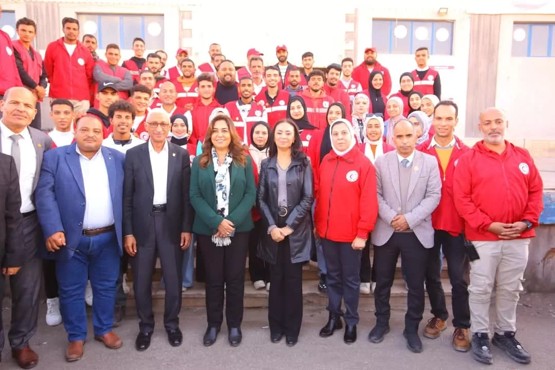 وزيرة التضامن الاجتماعي تتفقد المركز اللوجستي والمخزن الجمركي للهلال الأحمر المصري بالعريش بحضور وزيرة التنمية المحلية ومحافظ شمال سيناء 20 - جريدة المساء وزيرة التضامن الاجتماعي تتفقد المركز اللوجستي والمخزن الجمركي للهلال الأحمر المصري بالعريش بحضور وزيرة التنمية المحلية ومحافظ شمال سيناء 19 - جريدة المساء