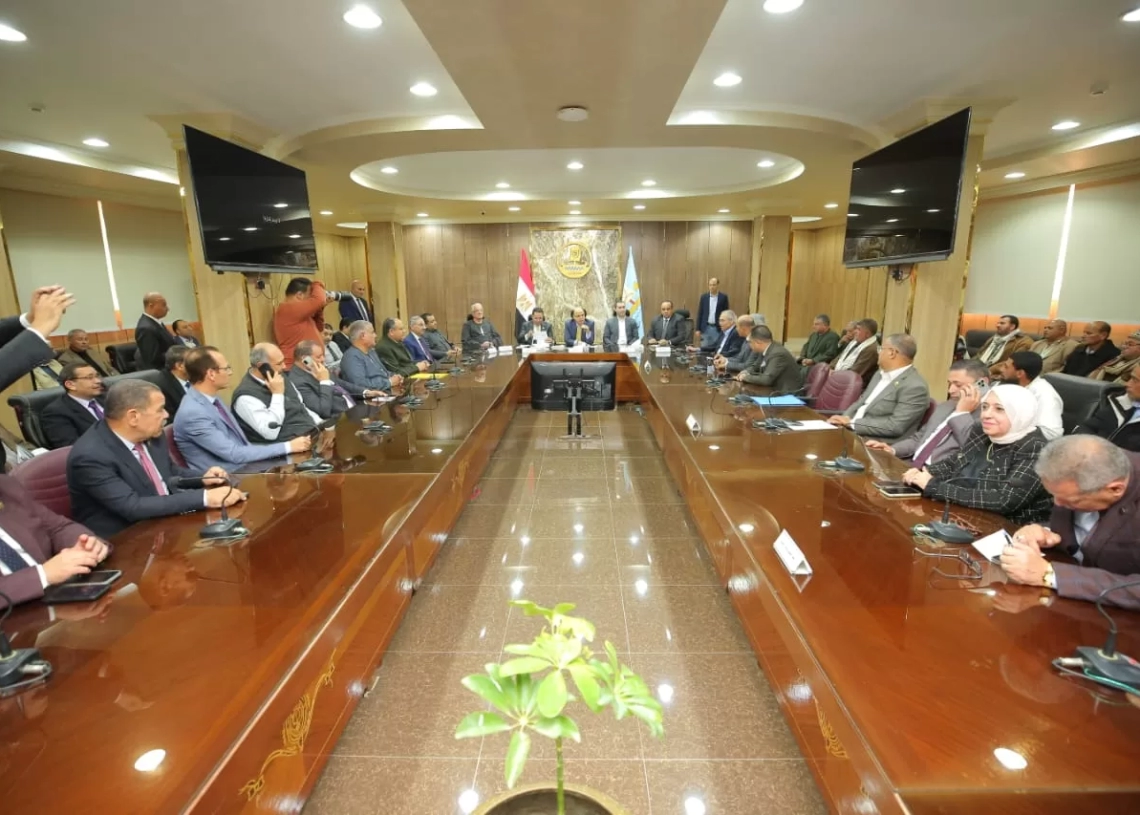 محافظ كفرالشيخ يناقش عددًا من طلبات واحتياجات الصيادين والمزارعين مع لجنة الزراعة بمجلس النواب 27 - جريدة المساء