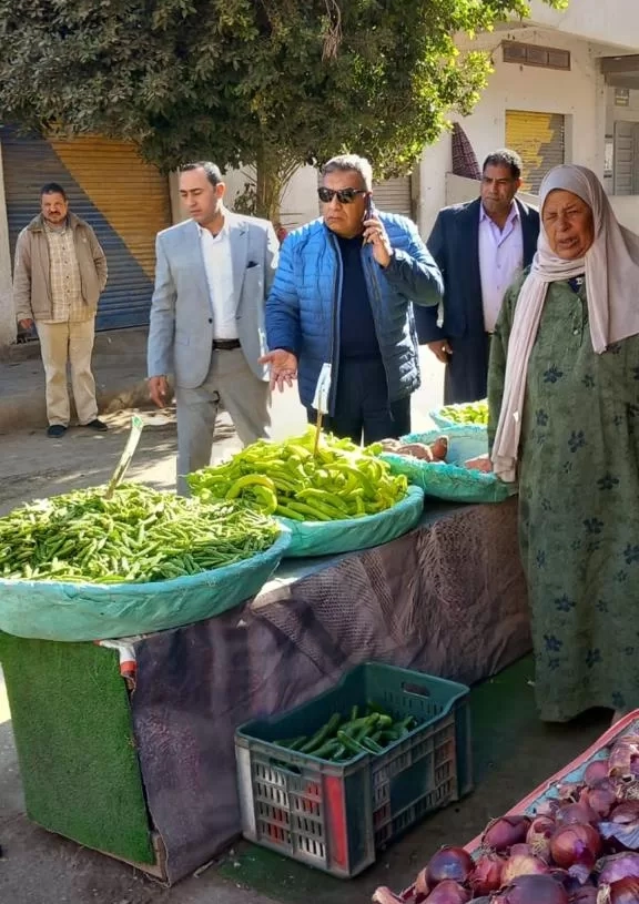 محافظ الدقهلية:سرعة الانتهاء من تطوير سوق الخضراوات بالشيخ حسانين 20 - جريدة المساء محافظ الدقهلية:سرعة الانتهاء من تطوير سوق الخضراوات بالشيخ حسانين 19 - جريدة المساء