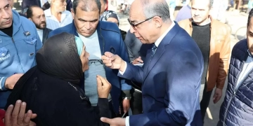 محافظ المنيا يتفقد “سوق اليوم الواحد” بمنطقة أبو هلال ضمن مبادرة “بداية” 2 - جريدة المساء محافظ المنيا يتفقد “سوق اليوم الواحد” بمنطقة أبو هلال ضمن مبادرة “بداية” 1 - جريدة المساء