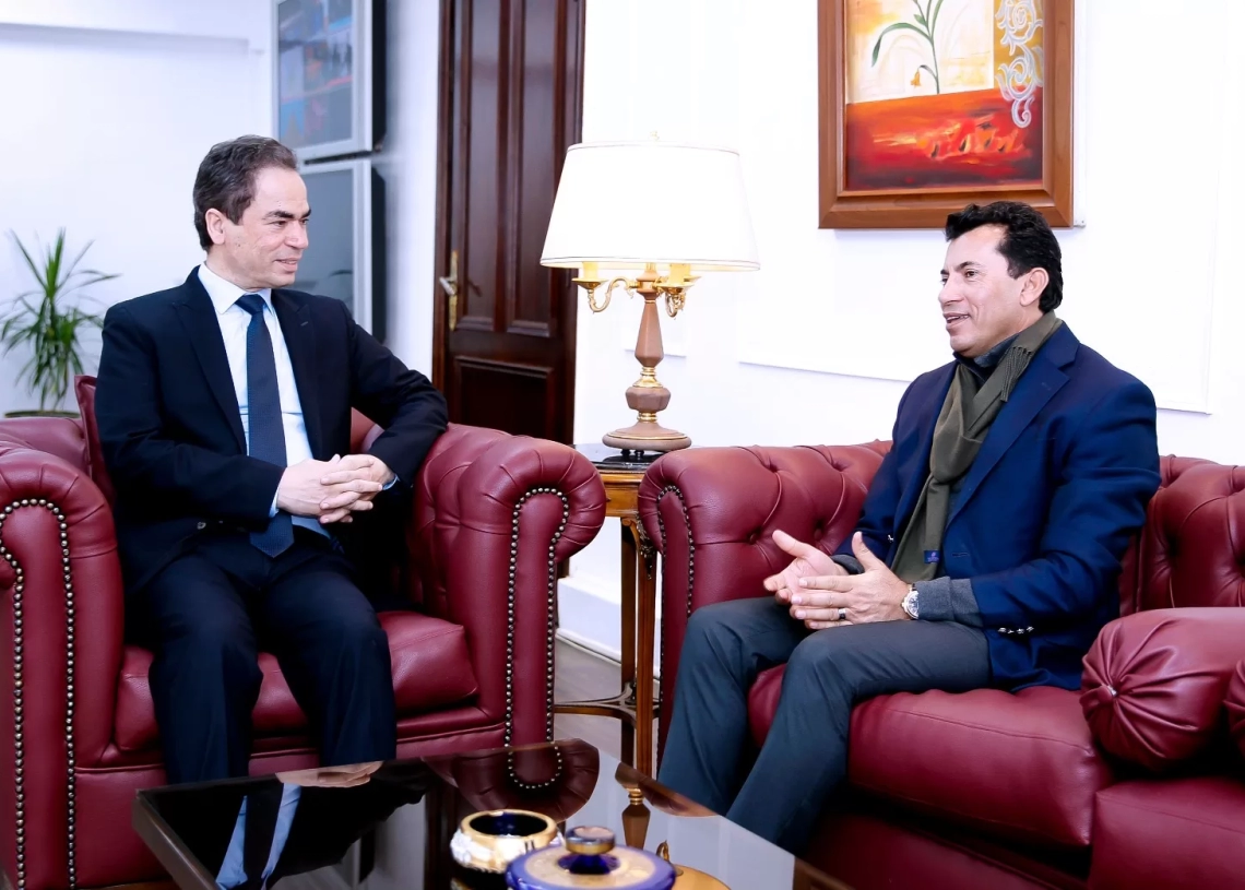 لبحث سبل التعاون المشترك.. رئيس الهيئة الوطنية الإعلام يستقبل وزير الشباب والرياضة 17 - جريدة المساء