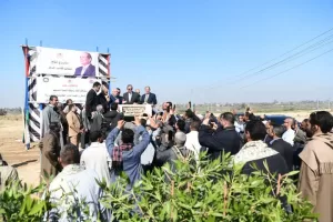 محافظ قنا ورئيس هيئة تنمية الصعيد يضعان حجر أساس محطة إنتاج شتلات القصب بقرية المراشدة 51 - جريدة المساء