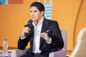 منتدى "الشعب الجمهوري" يعقد جلسة حوارية مع أحمد أبوهشيمة نائب رئيس الحزب 21 - جريدة المساء