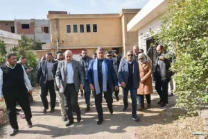 محافظ الشرقية يُفاجئ العاملين بالإدارتين البيطرية والزراعية بأبو حماد.. ويقرررفع كفاءة منحل العسل 19 - جريدة المساء