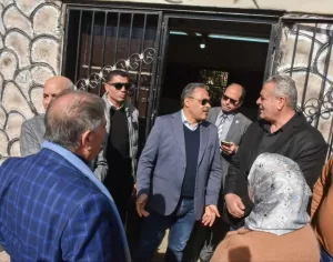 محافظ الشرقية يُفاجئ العاملين بالإدارتين البيطرية والزراعية بأبو حماد.. ويقرررفع كفاءة منحل العسل 17 - جريدة المساء