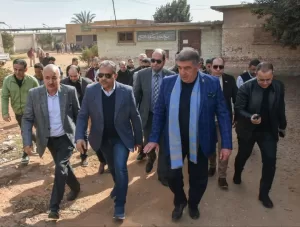 محافظ الشرقية يُفاجئ العاملين بالإدارتين البيطرية والزراعية بأبو حماد.. ويقرررفع كفاءة منحل العسل 15 - جريدة المساء