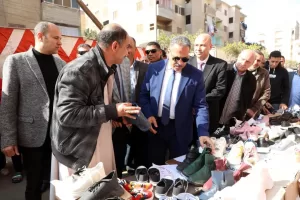 "سوق اليوم الواحد" بالشرقية يوفر احتياجات المواطنين من السلع بأسعار مخفضة بنسبة 30٪ 35 - جريدة المساء