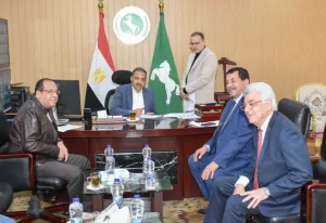 خلال لقائه الدوري بنواب البرلمان .. محافظ الشرقية يؤكد أن المحافظة بأجهزتها التنفيذية لاتألوا جهداً في تلبية إحتياجات المواطنين وتحقيق طموحاتهم 11 - جريدة المساء