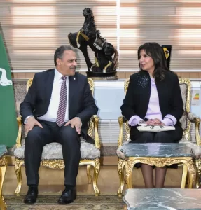 للمشاركة في إحتفالية "يدوم الفرح".. محافظ الشرقية يستقبل وزيرة التضامن الإجتماعي 73 - جريدة المساء