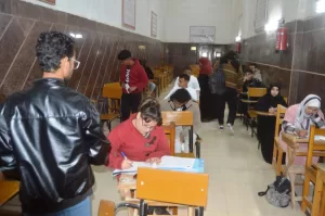 استمرار ماراثون امتحانات الفصل الدراسي الأول بكلية الحقوق بقنا 40 - جريدة المساء استمرار ماراثون امتحانات الفصل الدراسي الأول بكلية الحقوق بقنا 39 - جريدة المساء