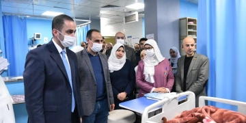 نائب وزير الصحة و"جميعة" تفقدا مستشفيا القنايات والزقازيق العام 9 - جريدة المساء