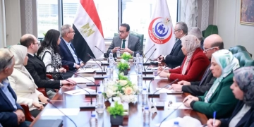 وزير الصحة فى اجتماع مجلس إدارة هيئة المستشفيات والمعاهد التعليمية سرعة الانتهاء من أعمال تطوير المنشآت الطبية التابعة للهيئة 2 - جريدة المساء وزير الصحة فى اجتماع مجلس إدارة هيئة المستشفيات والمعاهد التعليمية سرعة الانتهاء من أعمال تطوير المنشآت الطبية التابعة للهيئة 1 - جريدة المساء