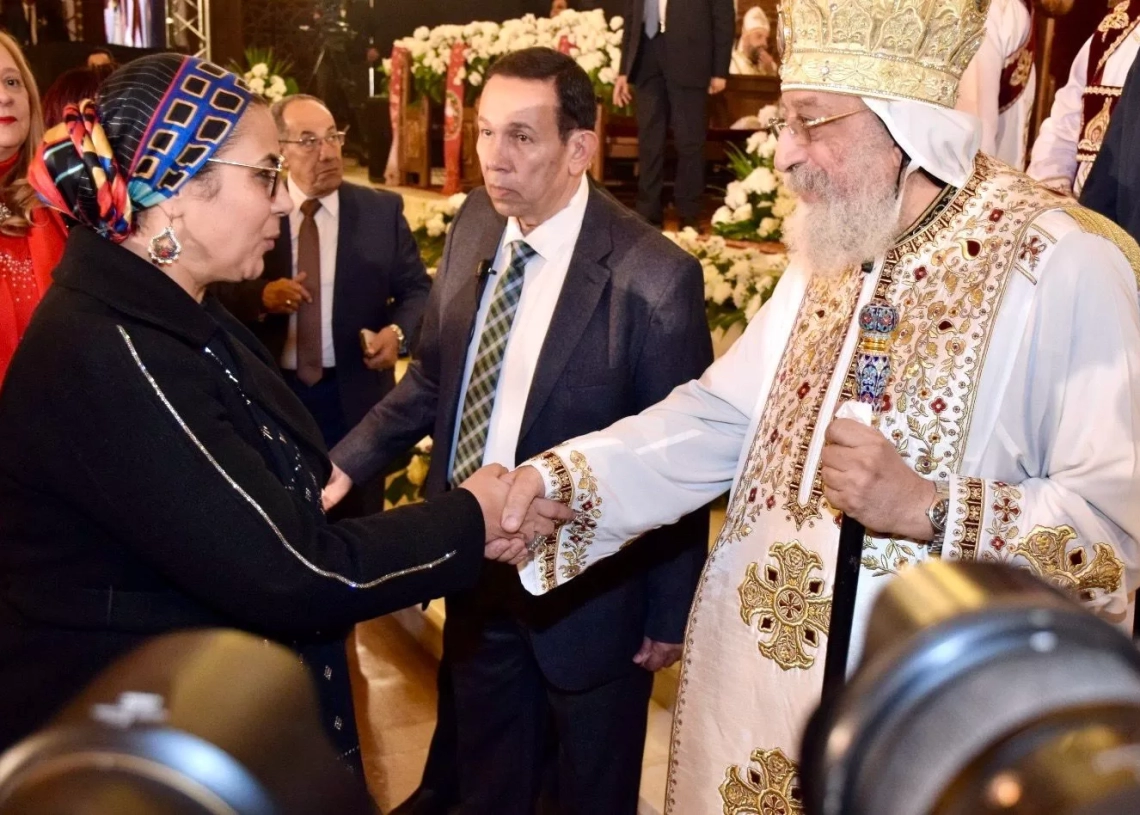 المستشارة أمل عمار تهنئ البابا تواضروس- بعيد الميلاد 18 - جريدة المساء