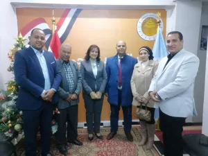 أعضاء نموذج محاكاة مجلس الشيوخ في قنا يزورون النائبة نجلاء باخوم للتهنئة بعيد الميلاد المجيد 23 - جريدة المساء
