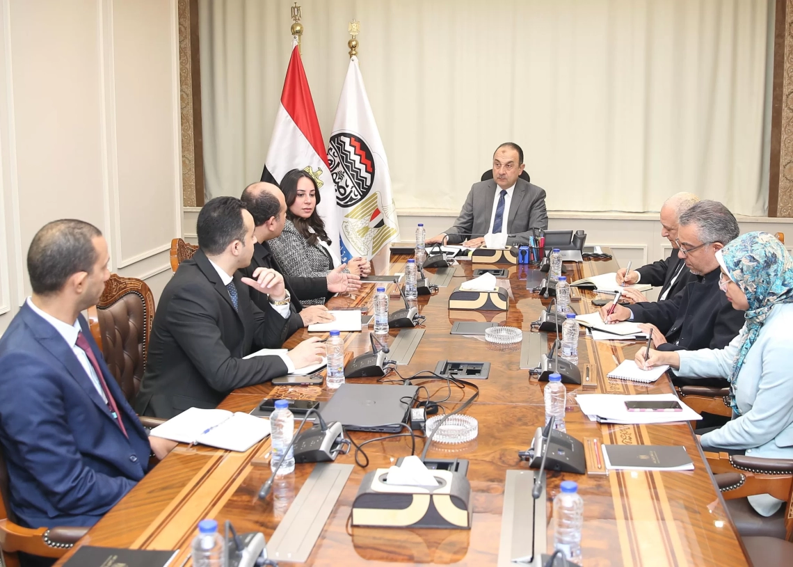 وزير قطاع الأعمال العام يلتقي وفدا من المبادرة الوطنية لتطوير الصناعة المصرية "ابدأ" لتعزيز التعاون المشترك 16 - جريدة المساء وزير قطاع الأعمال العام يلتقي وفدا من المبادرة الوطنية لتطوير الصناعة المصرية "ابدأ" لتعزيز التعاون المشترك 15 - جريدة المساء