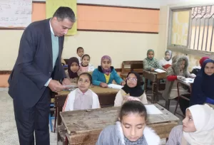 تعليم الجيزة: إنهاء تكليف رئيس كنترول الهرم وتغيير مدير مدرسة بأطفيح.. لتقصيرهما في أداء مهامهما 30 - جريدة المساء