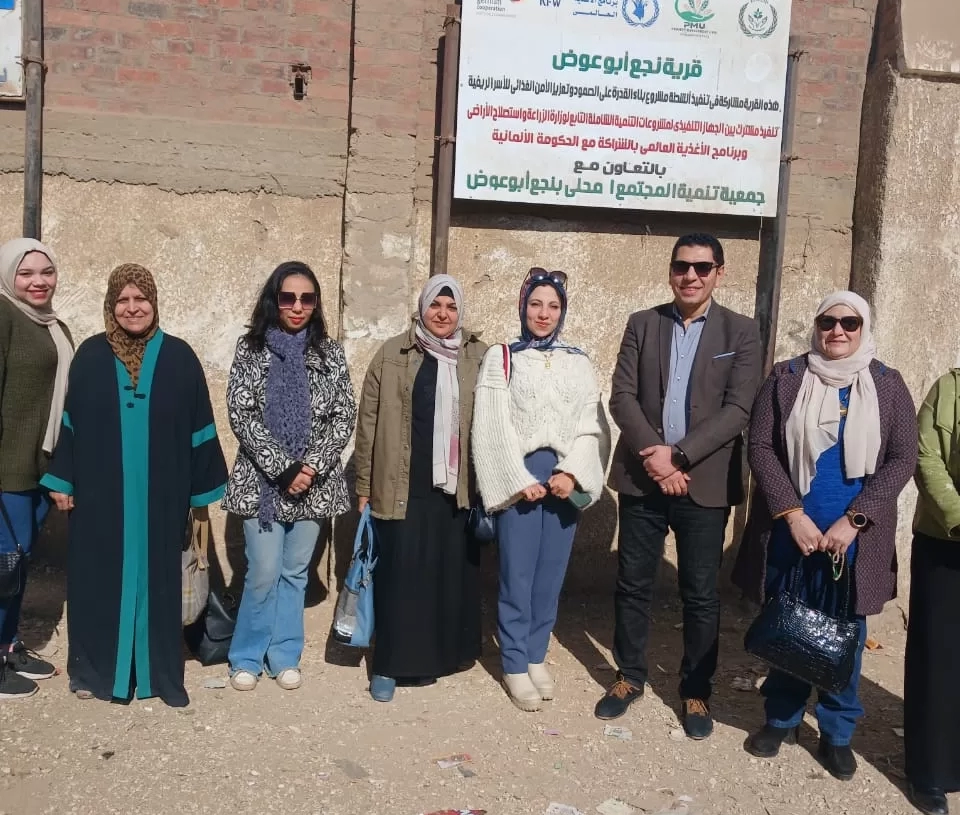 قومي المرأة بسوهاج يستهدف 7500 سيدة فى حملة طرق الأبواب "احميها من الختان" 27 - جريدة المساء