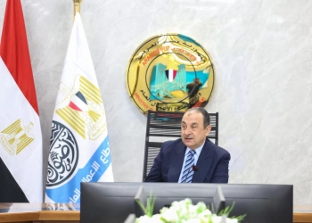 وزير قطاع الأعمال العام يناقش تشغيل المرحلة الأولى من المصانع الجديدة.. ومستجدات تنفيذ الأعمال المتبقية 21 - جريدة المساء