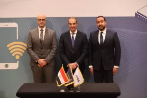 د.عمرو طلعت: إطلاق خدمة الاتصال عبر شبكات "الواى فاى" لنشر وتحسين خدمات الاتصالات على مستوى الجمهورية 25 - جريدة المساء
