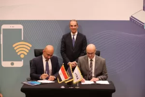 د.عمرو طلعت: إطلاق خدمة الاتصال عبر شبكات "الواى فاى" لنشر وتحسين خدمات الاتصالات على مستوى الجمهورية 27 - جريدة المساء