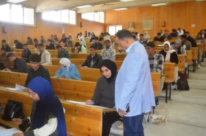 انتهاء امتحانات الفصل الدراسى الأول بكلية الحقوق بقنا 25 - جريدة المساء