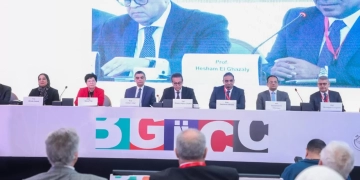 وزير الصحة فى مؤتمر امراض النساء وسرطان الثدي : القيادة السياسية تولي اهتمامًا كبيرًا بالملف الصحي ومكافحة أورام الثدي السرطانية 2 - جريدة المساء وزير الصحة فى مؤتمر امراض النساء وسرطان الثدي : القيادة السياسية تولي اهتمامًا كبيرًا بالملف الصحي ومكافحة أورام الثدي السرطانية 1 - جريدة المساء