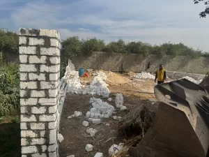 محافظة الجيزة تزيل ٢٠ حالة تعد علي الأراضي الزراعية وأملاك الدولة بمنشأة القناطر والصف وأطفيح 23 - جريدة المساء