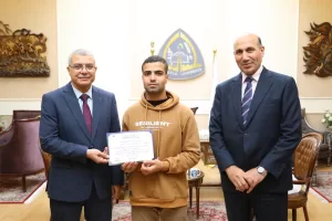 رئيس جامعة الزقازيق يُكَرِّمُ الطلاب الفائزين في فعاليات اللقاء الرياضي للأشخاص ذوى الإعاقة "بارالمبياد الجامعات المصرية" 38 - جريدة المساء رئيس جامعة الزقازيق يُكَرِّمُ الطلاب الفائزين في فعاليات اللقاء الرياضي للأشخاص ذوى الإعاقة "بارالمبياد الجامعات المصرية" 37 - جريدة المساء