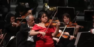 السيمفونى يستضيف ذكرى و رنا عبدالوهاب على المسرح الكبير بالأوبرا 1 - جريدة المساء