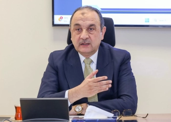 خلال اجتماعه برؤساء شركات الأدوية..م. شيمي: تطوير خطوط إنتاج وأخرى جديدة وإدخال مستحضرات حديثة لتعزيز القدرات الإنتاجية وتلبية احتياجات السوق 25 - جريدة المساء