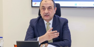 خلال اجتماعه برؤساء شركات الأدوية..م. شيمي: تطوير خطوط إنتاج وأخرى جديدة وإدخال مستحضرات حديثة لتعزيز القدرات الإنتاجية وتلبية احتياجات السوق 2 - جريدة المساء خلال اجتماعه برؤساء شركات الأدوية..م. شيمي: تطوير خطوط إنتاج وأخرى جديدة وإدخال مستحضرات حديثة لتعزيز القدرات الإنتاجية وتلبية احتياجات السوق 1 - جريدة المساء