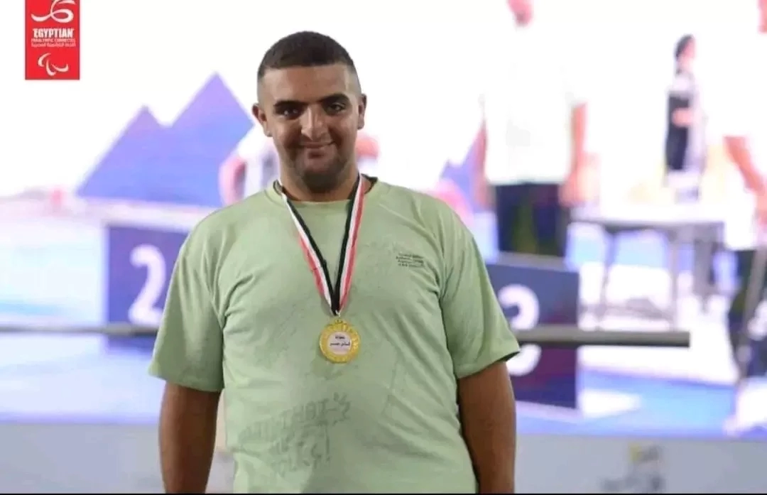 جامعة القناة تحتفي بالبطل أحمد طلعت أول الجمهورية في رفع الأثقال 19 - جريدة المساء