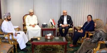 لبحث التعاون الثقافي والأكاديمي.. رئيس جامعة عين شمس يلتقي السفير العماني 2 - جريدة المساء لبحث التعاون الثقافي والأكاديمي.. رئيس جامعة عين شمس يلتقي السفير العماني 1 - جريدة المساء