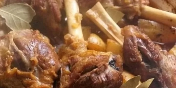 طريقة عمل لحم الموزة بالفرن 2 - جريدة المساء طريقة عمل لحم الموزة بالفرن 1 - جريدة المساء