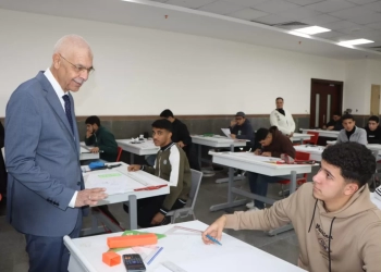 "القاصد" يتفقد لجان الامتحان.. بجامعة المنوفية الأهلية 23 - جريدة المساء