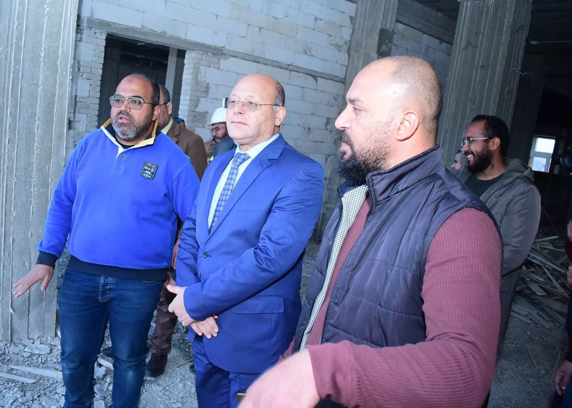 النعمانى يوجه بتسريع وتيرة إنجاز العمل بمشروع صالة الألعاب الرياضية الدولية بجامعة سوهاج 19 - جريدة المساء